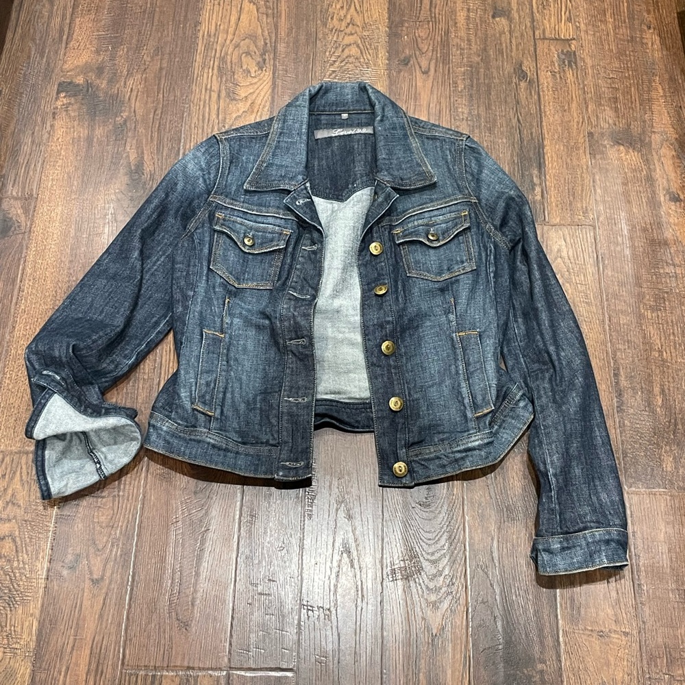 Level 99 Classic Blue Denim Jacket with Gold Buttons

NWOT- NEVER WORN 🩷